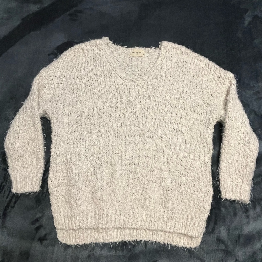 Cute comfy white knit sweater